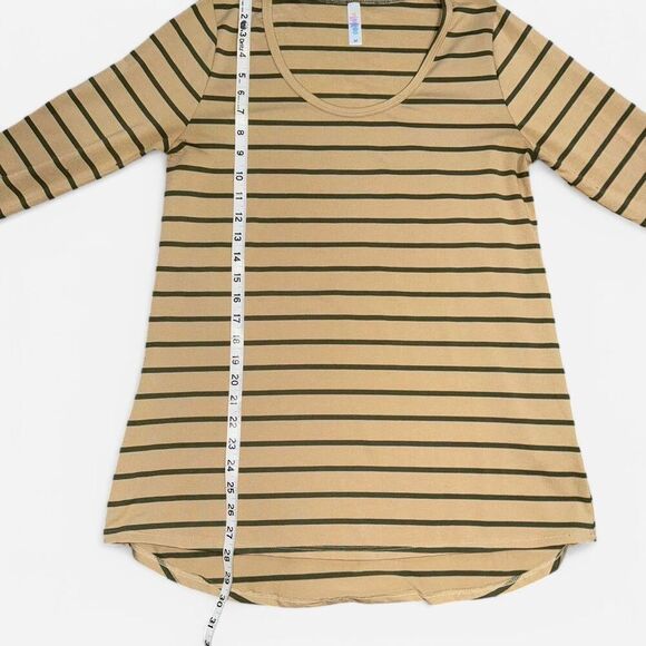 3-Pack Bundle of LulaRoe Lynnae Long Sleeve Scoop Neck T-Shirts - Picture 8 of 8